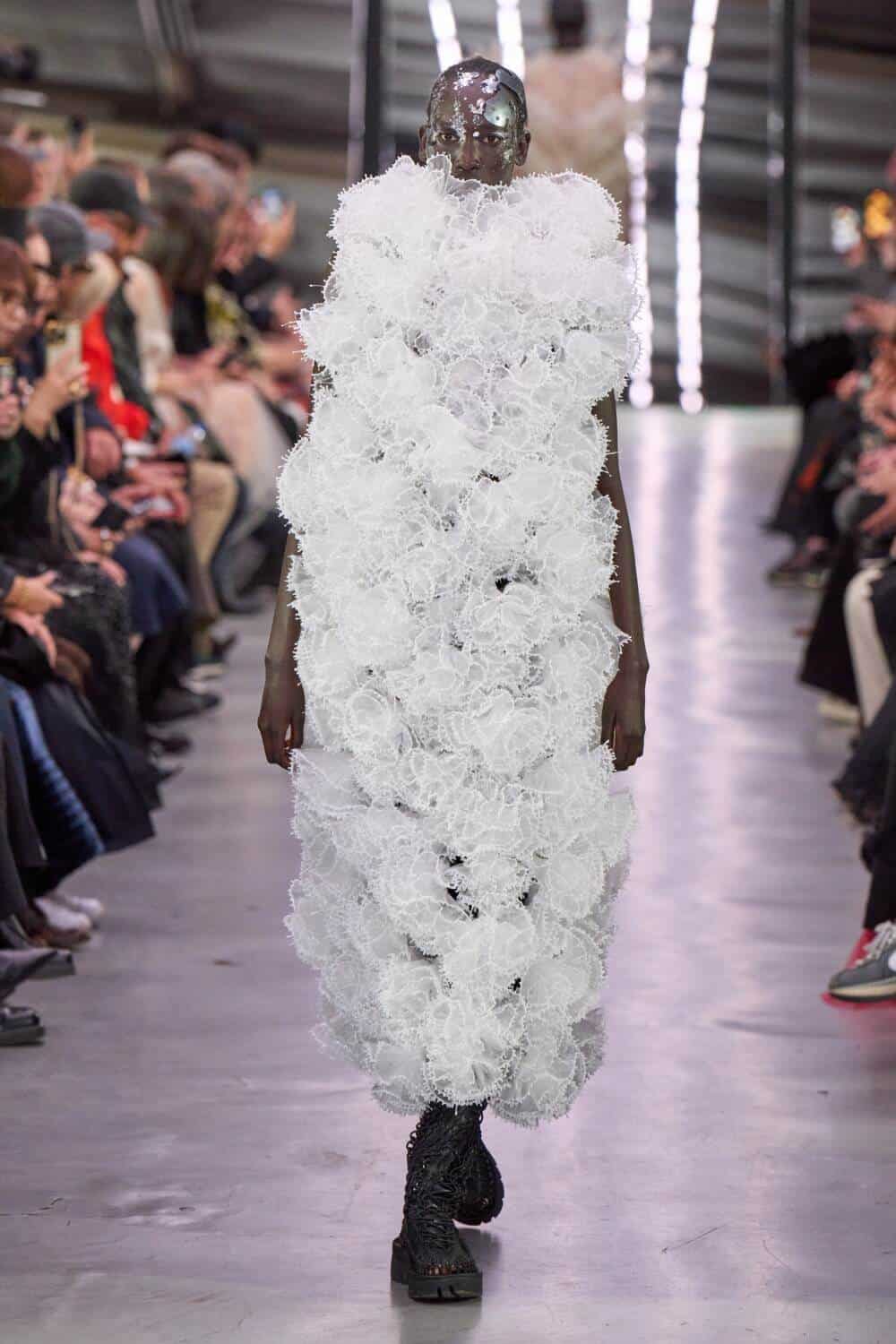 Noir Kei Ninomiya: Ready-To-Wear SS24 - 10 Magazine